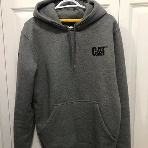 Men’s size medium CAT pull over hoodie